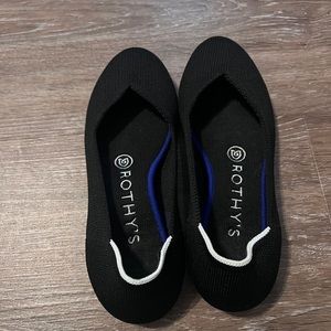 Rothy’s Almond Toe Black Flats Size 6